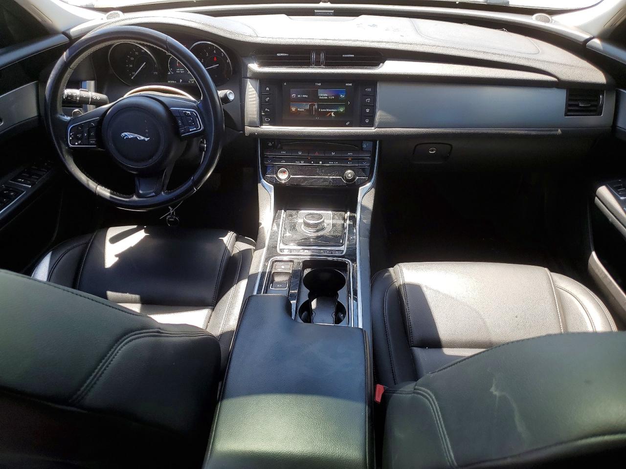 2017 JAGUAR XF