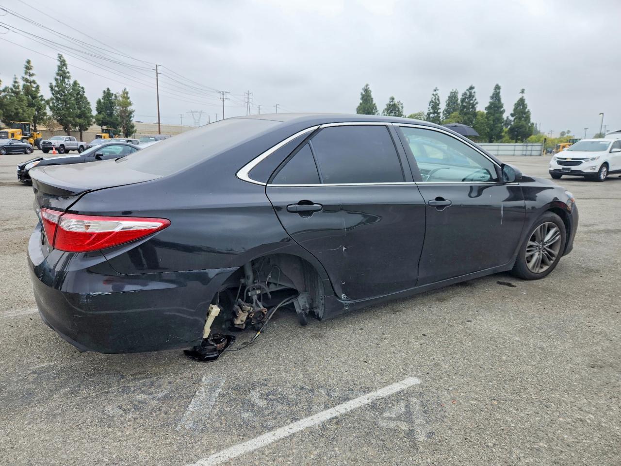 2017 TOYOTA CAMRY