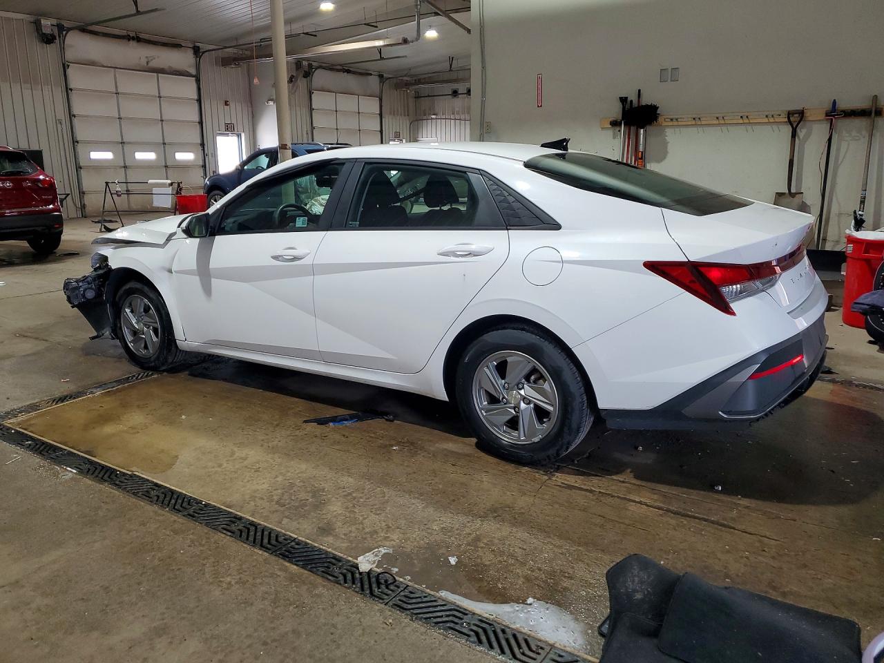 2024 HYUNDAI ELANTRA