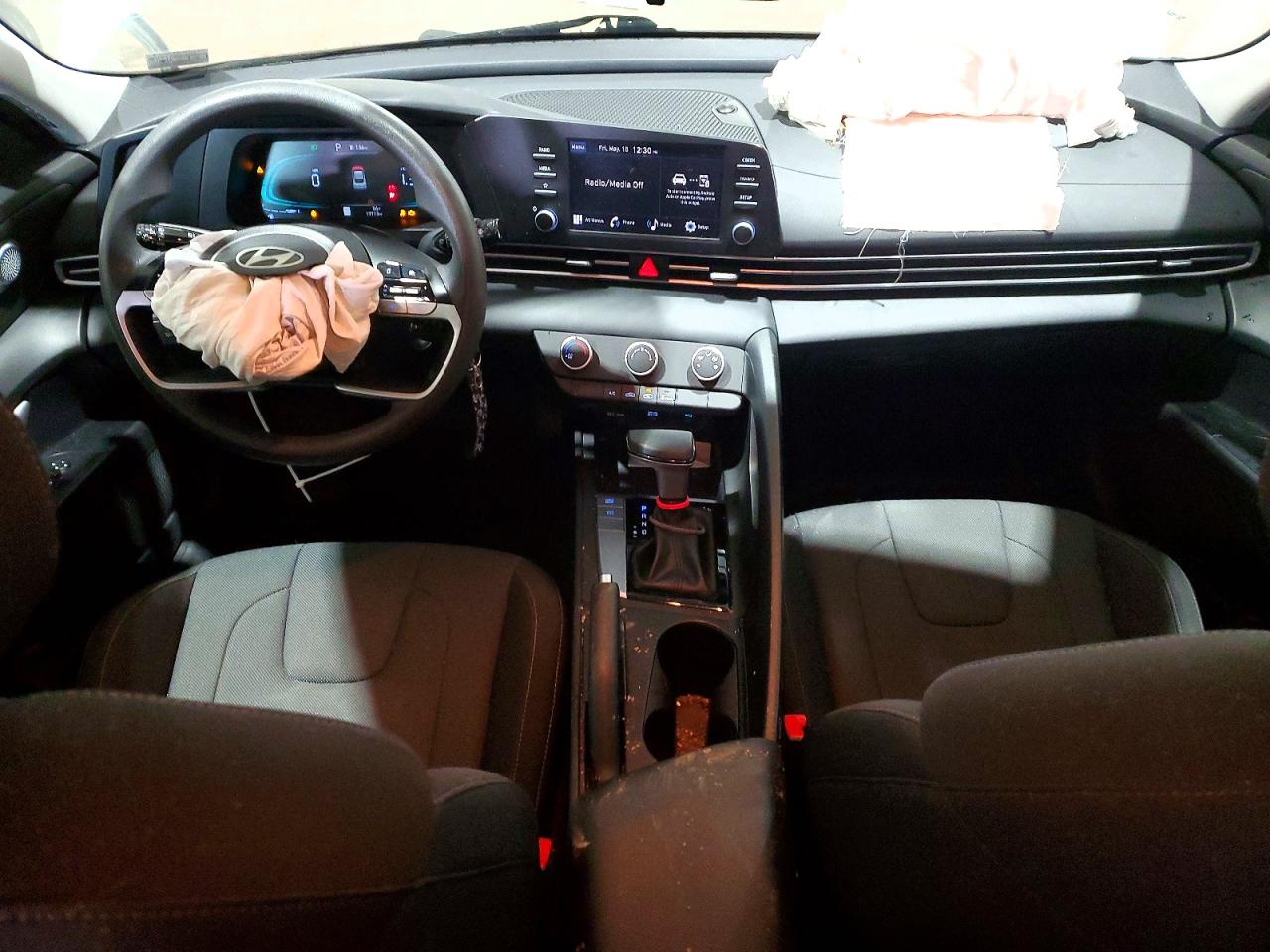 2024 HYUNDAI ELANTRA