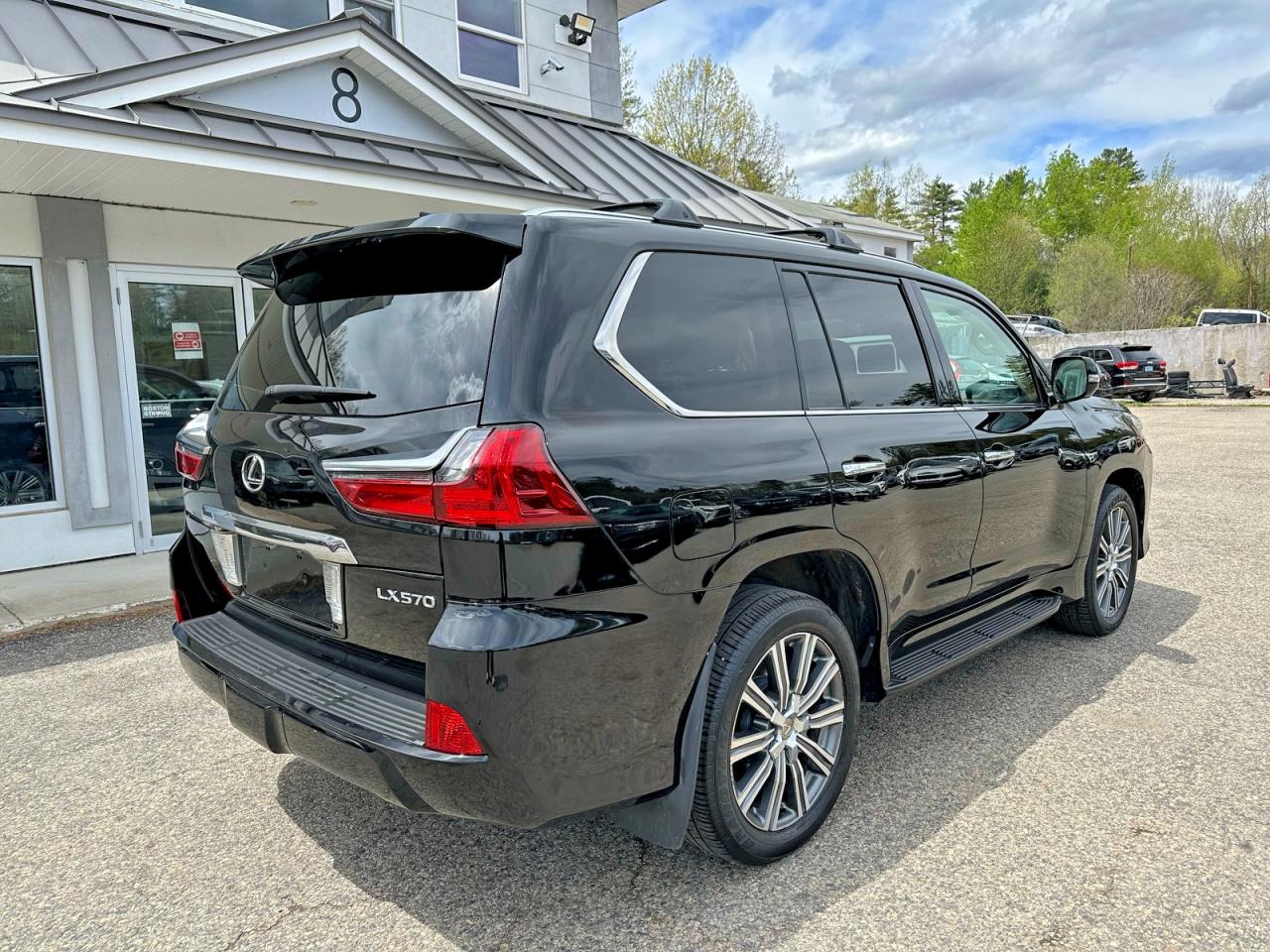 2017 LEXUS LX570