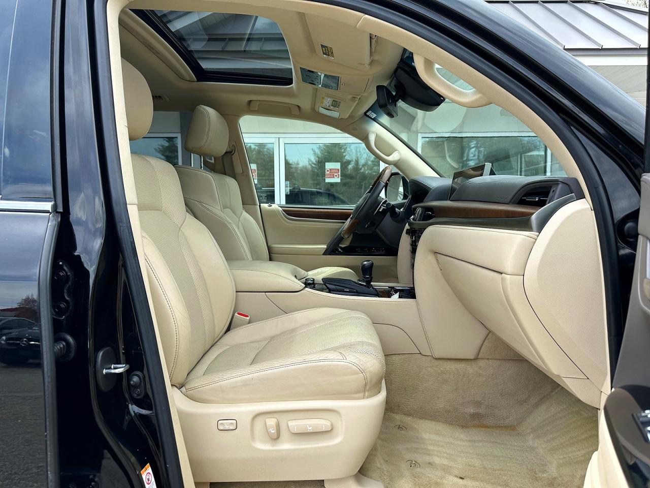 2017 LEXUS LX570