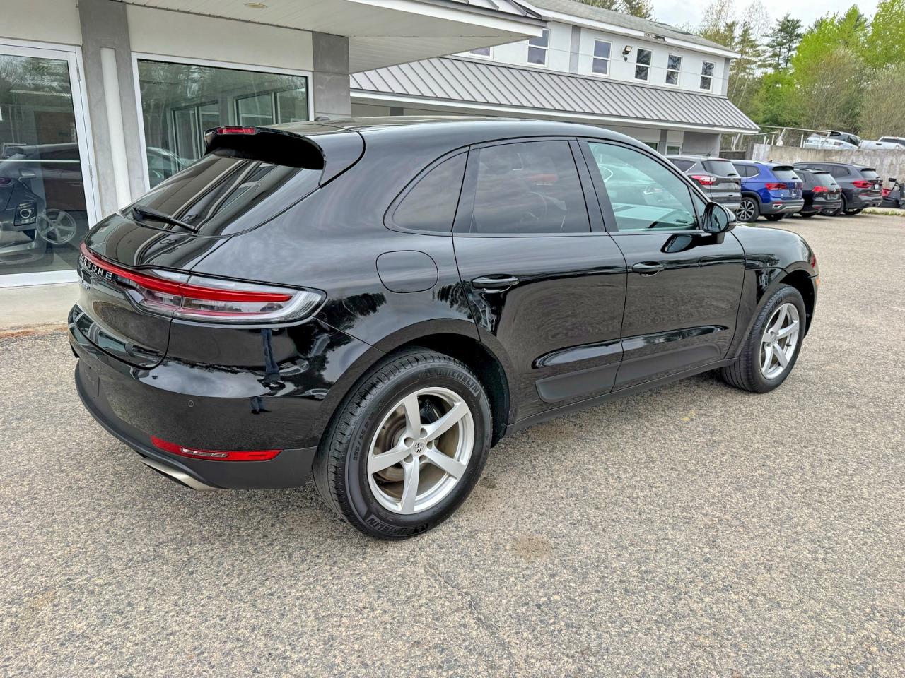 2021 PORSCHE MACAN