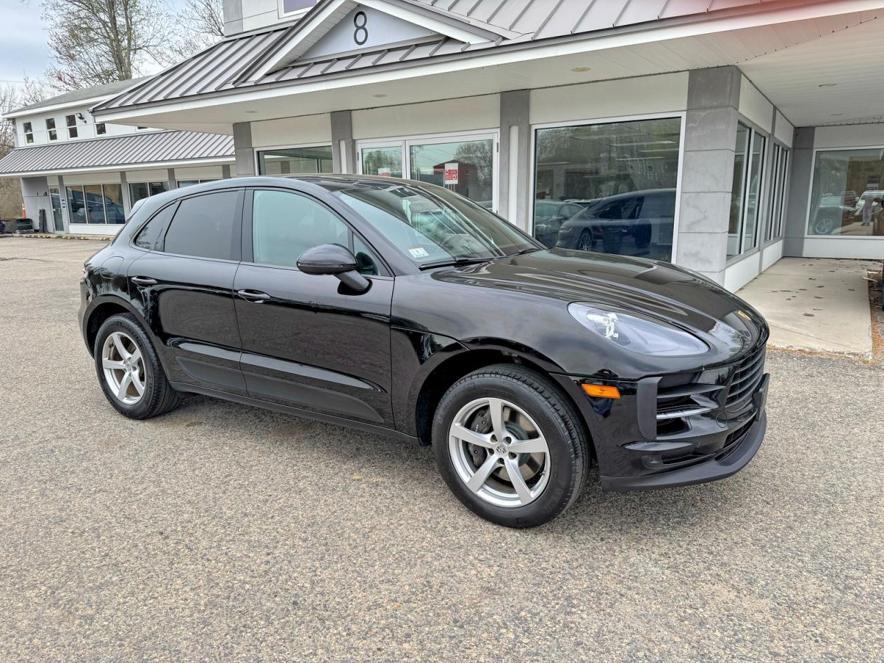 2021 PORSCHE MACAN