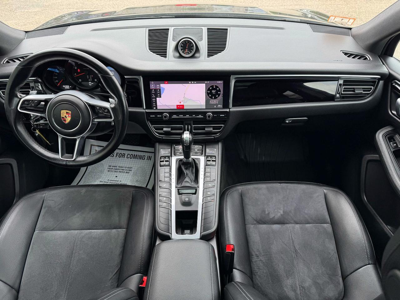 2021 PORSCHE MACAN