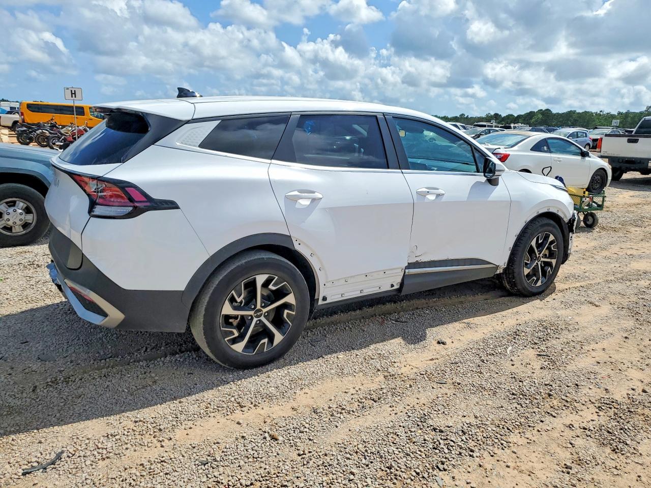 2023 KIA SPORTAGE