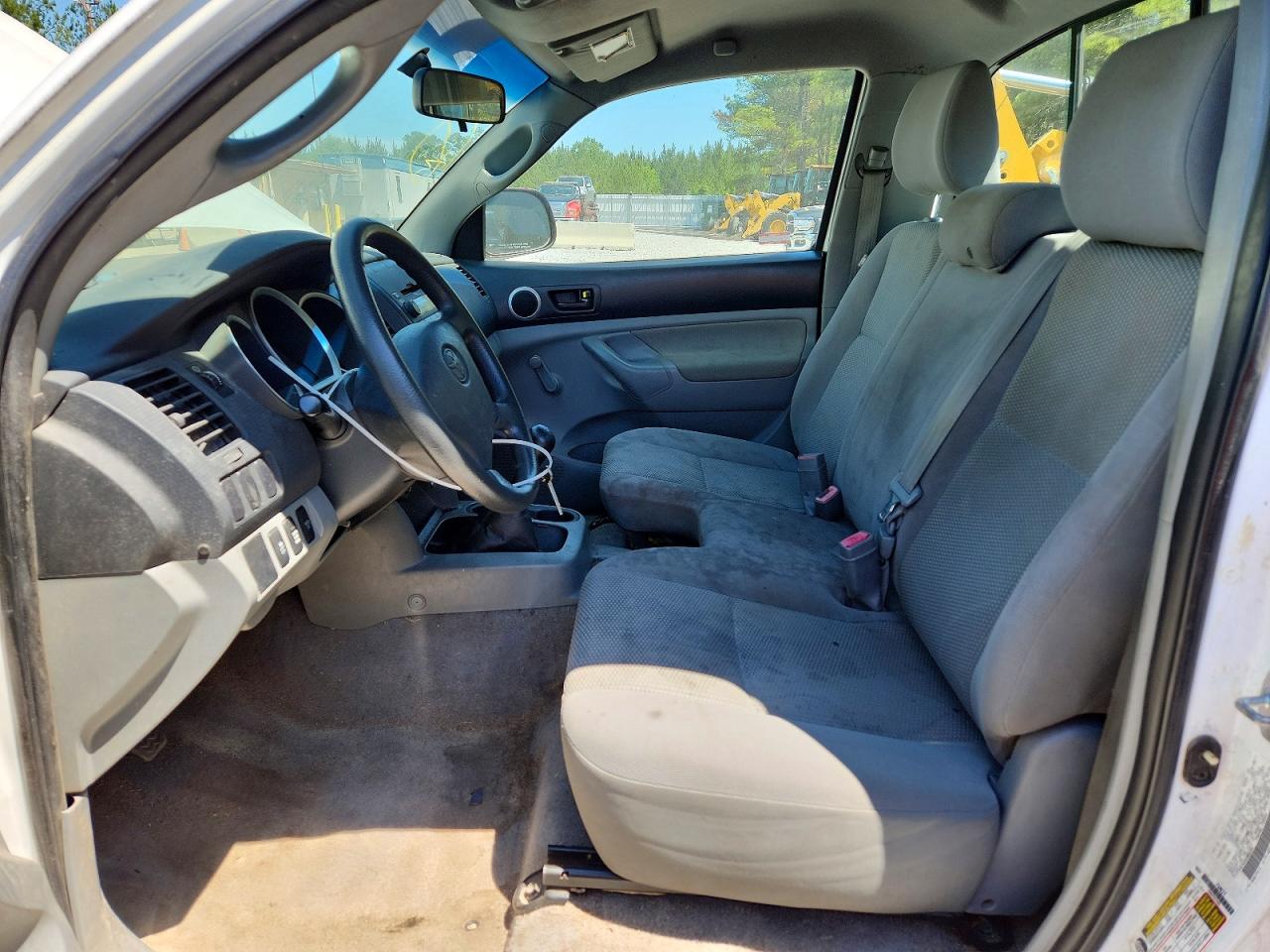 2011 TOYOTA TACOMA