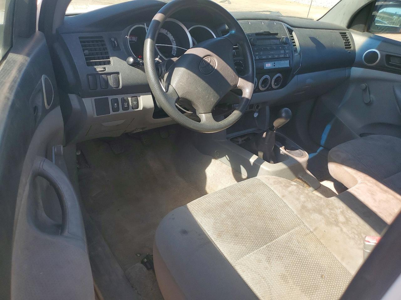 2011 TOYOTA TACOMA