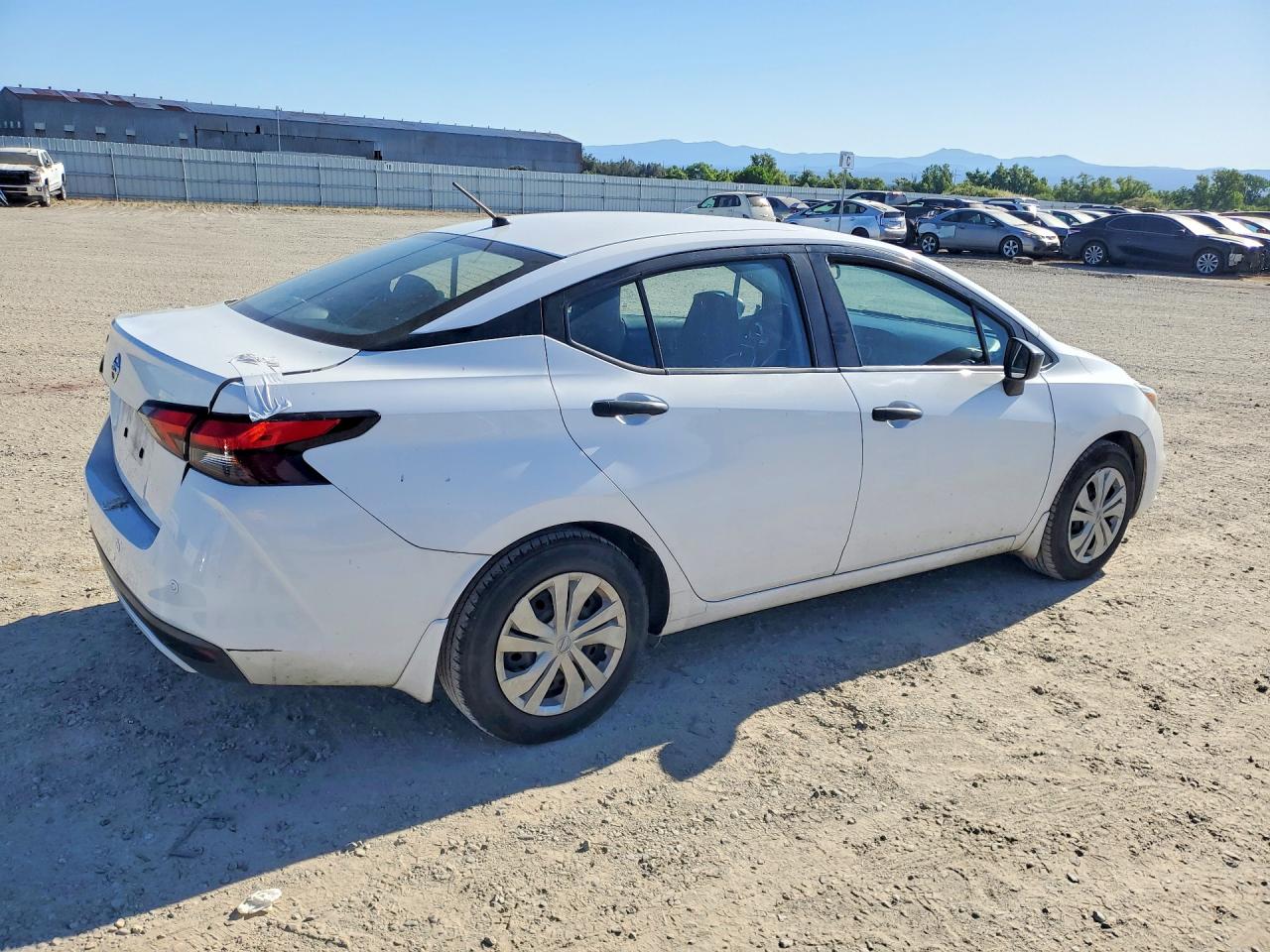 2020 NISSAN VERSA