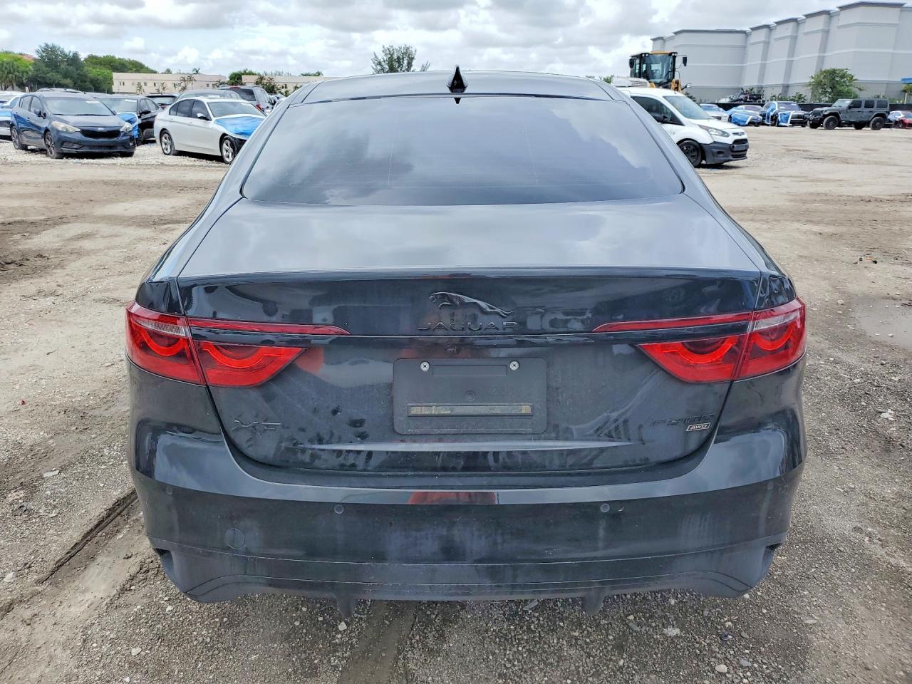 2022 JAGUAR XF