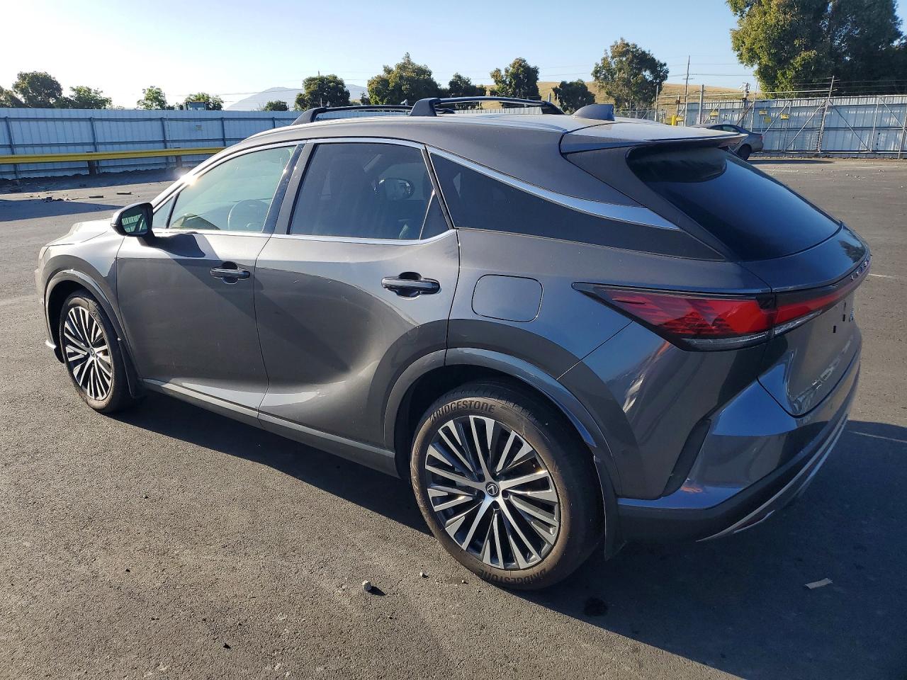 2024 LEXUS