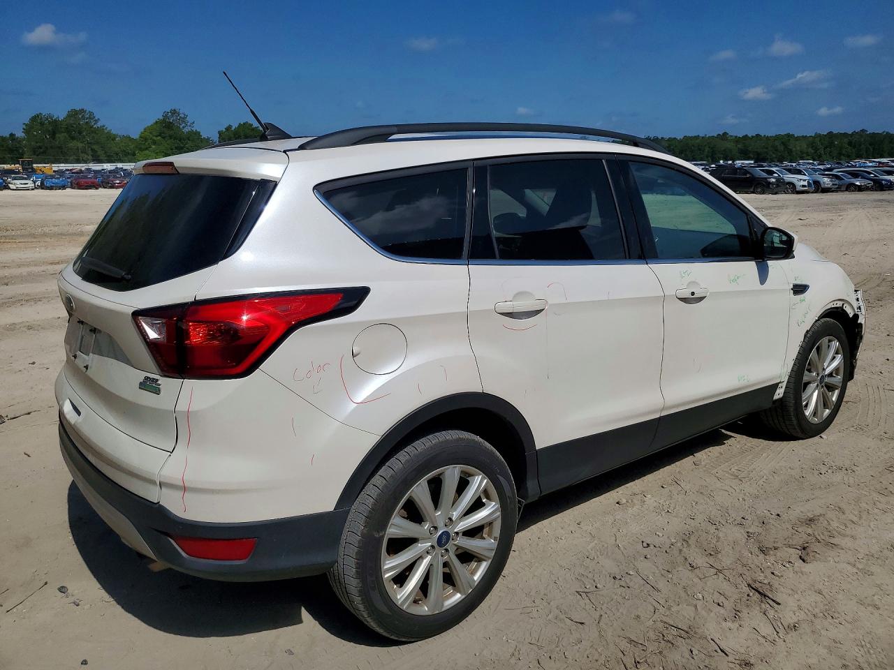 2019 FORD ESCAPE