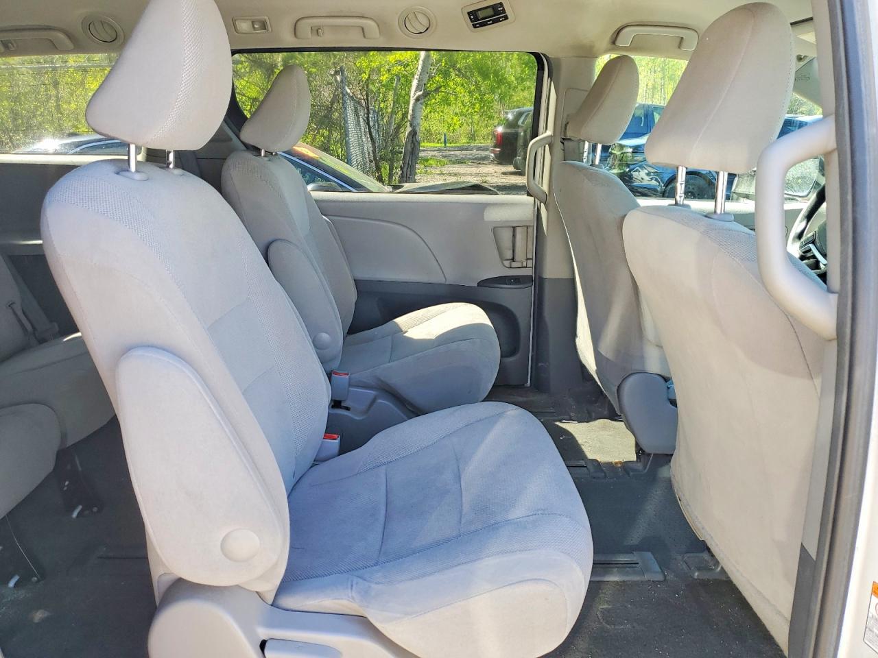 2017 TOYOTA SIENNA