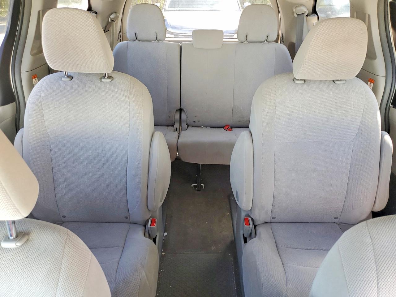 2017 TOYOTA SIENNA