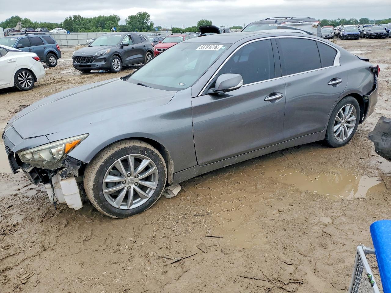 2015 INFINITI Q50