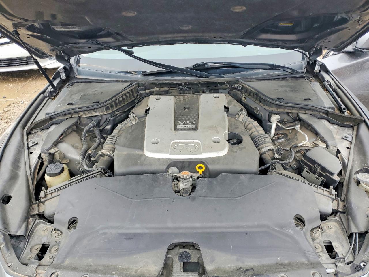 2015 INFINITI Q50