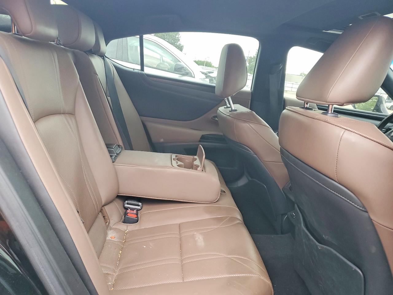 2023 LEXUS ES300