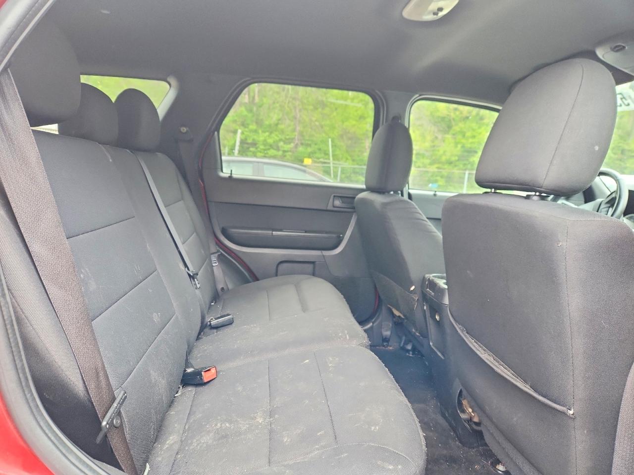 2012 FORD ESCAPE