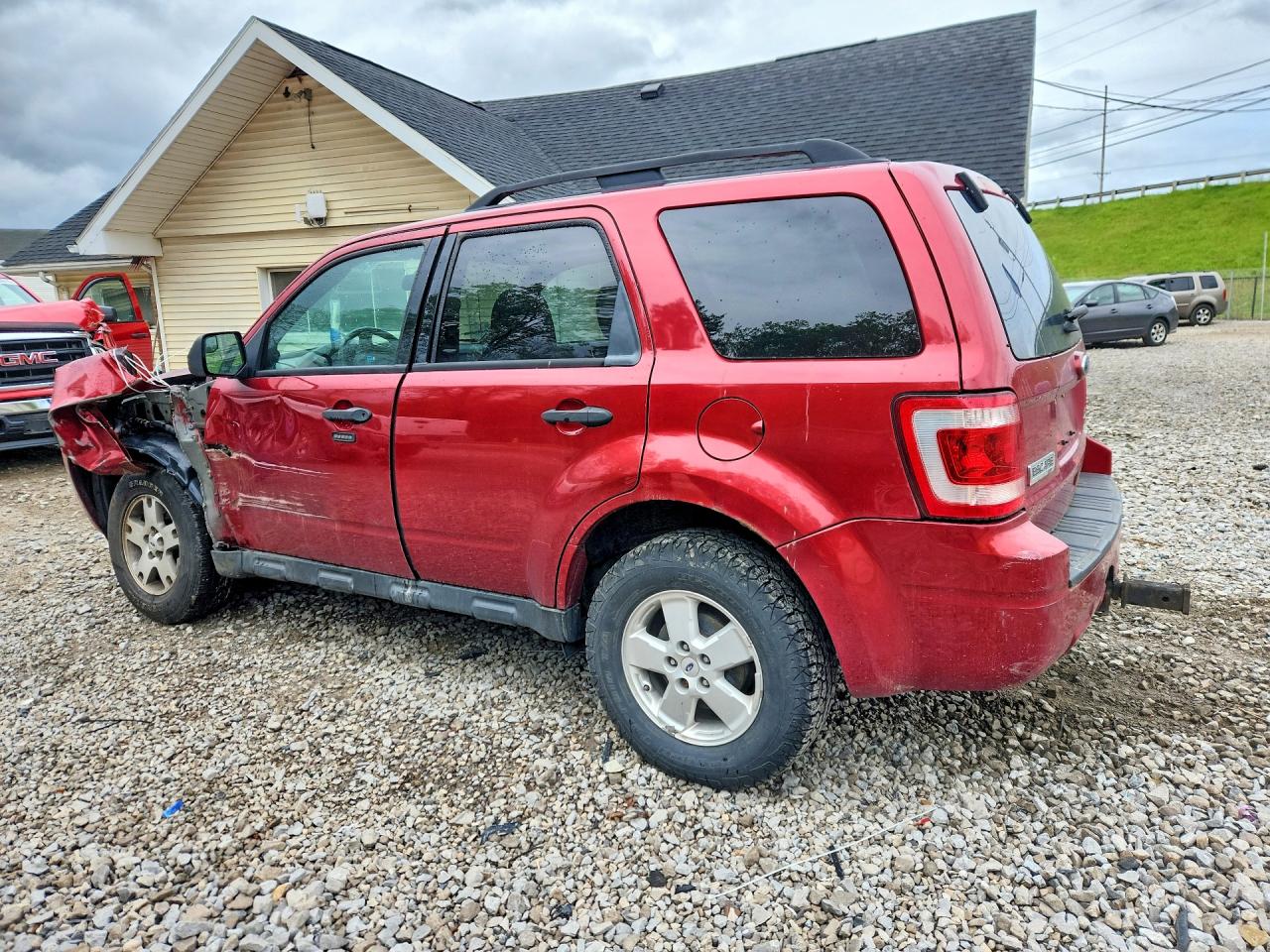 2012 FORD ESCAPE