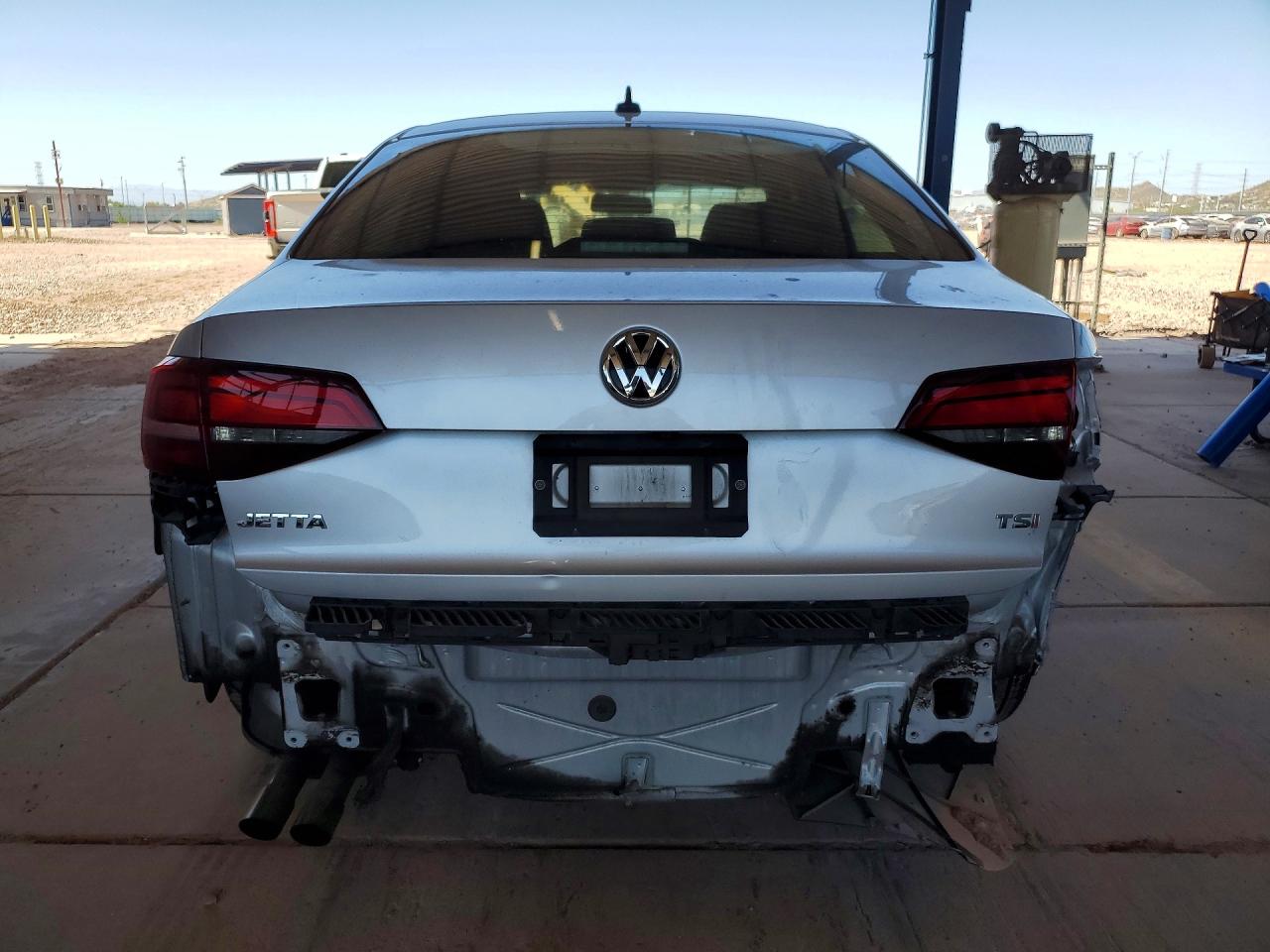 2016 VOLKSWAGEN JETTA