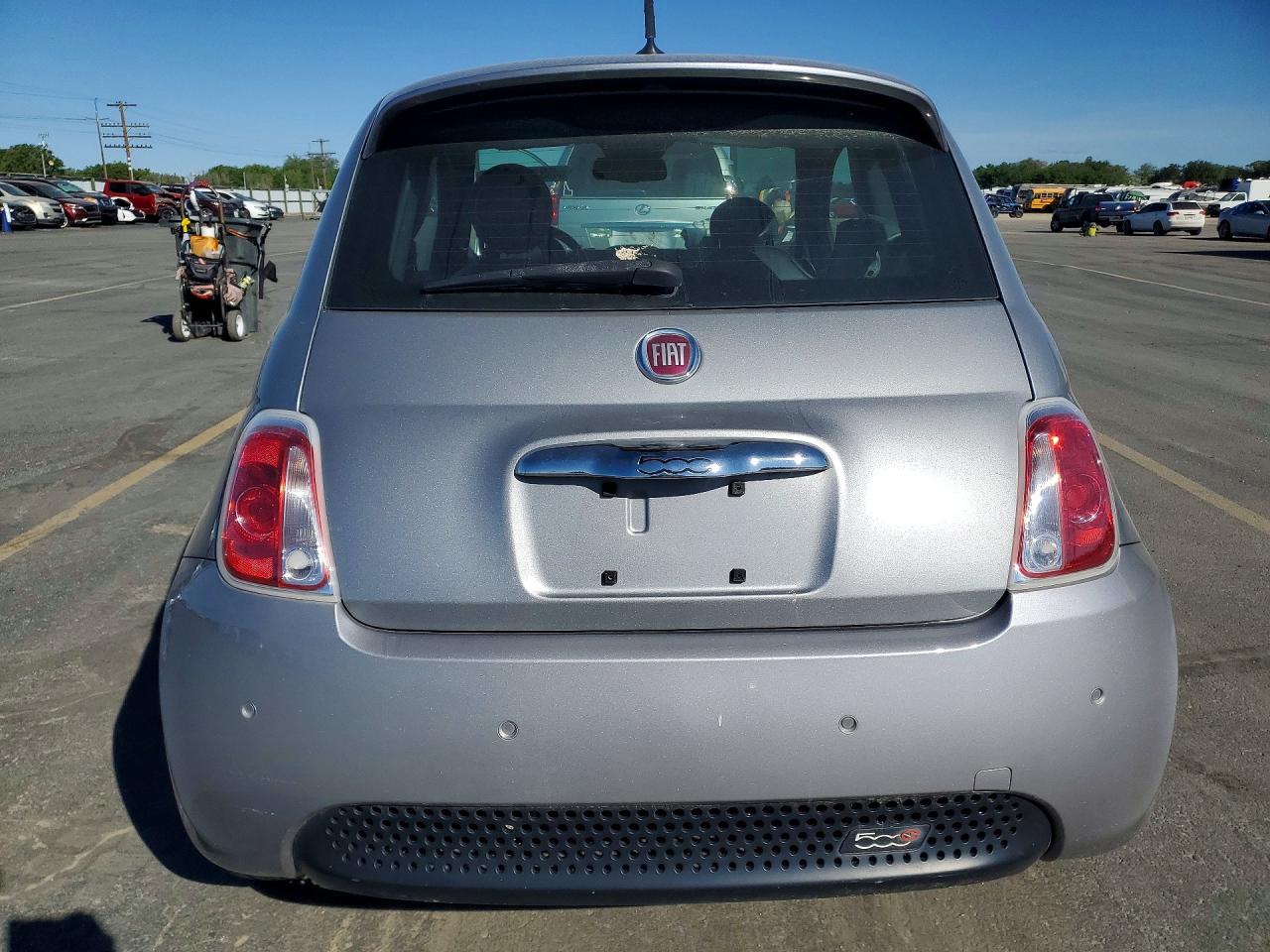 2015 FIAT 500