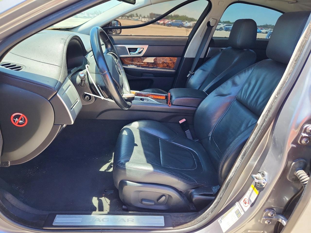 2014 JAGUAR XF