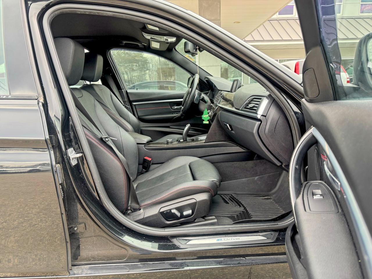 2018 BMW 3 SERIES