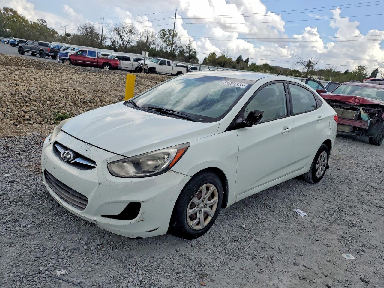 2013 HYUNDAI ACCENT