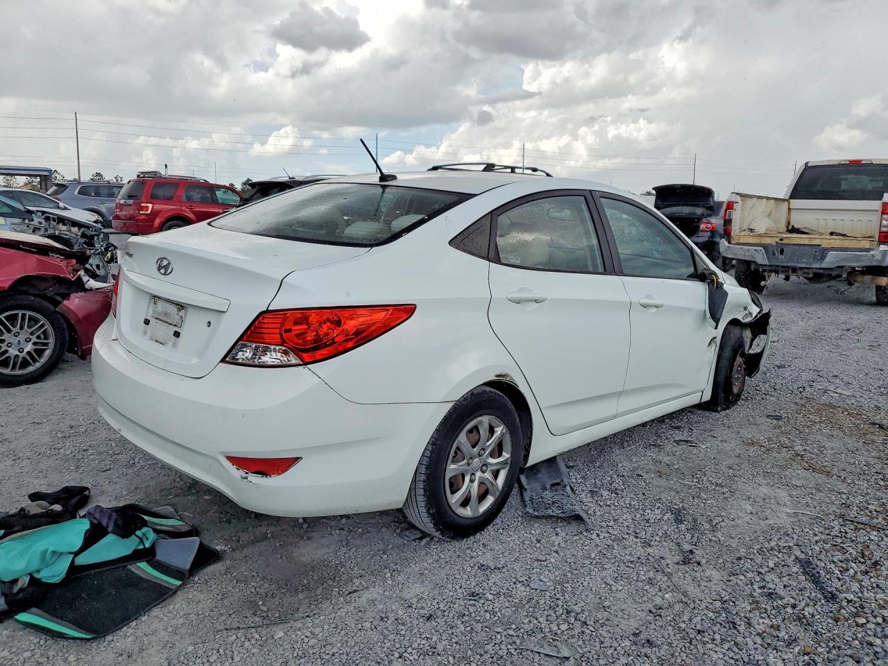 2013 HYUNDAI ACCENT