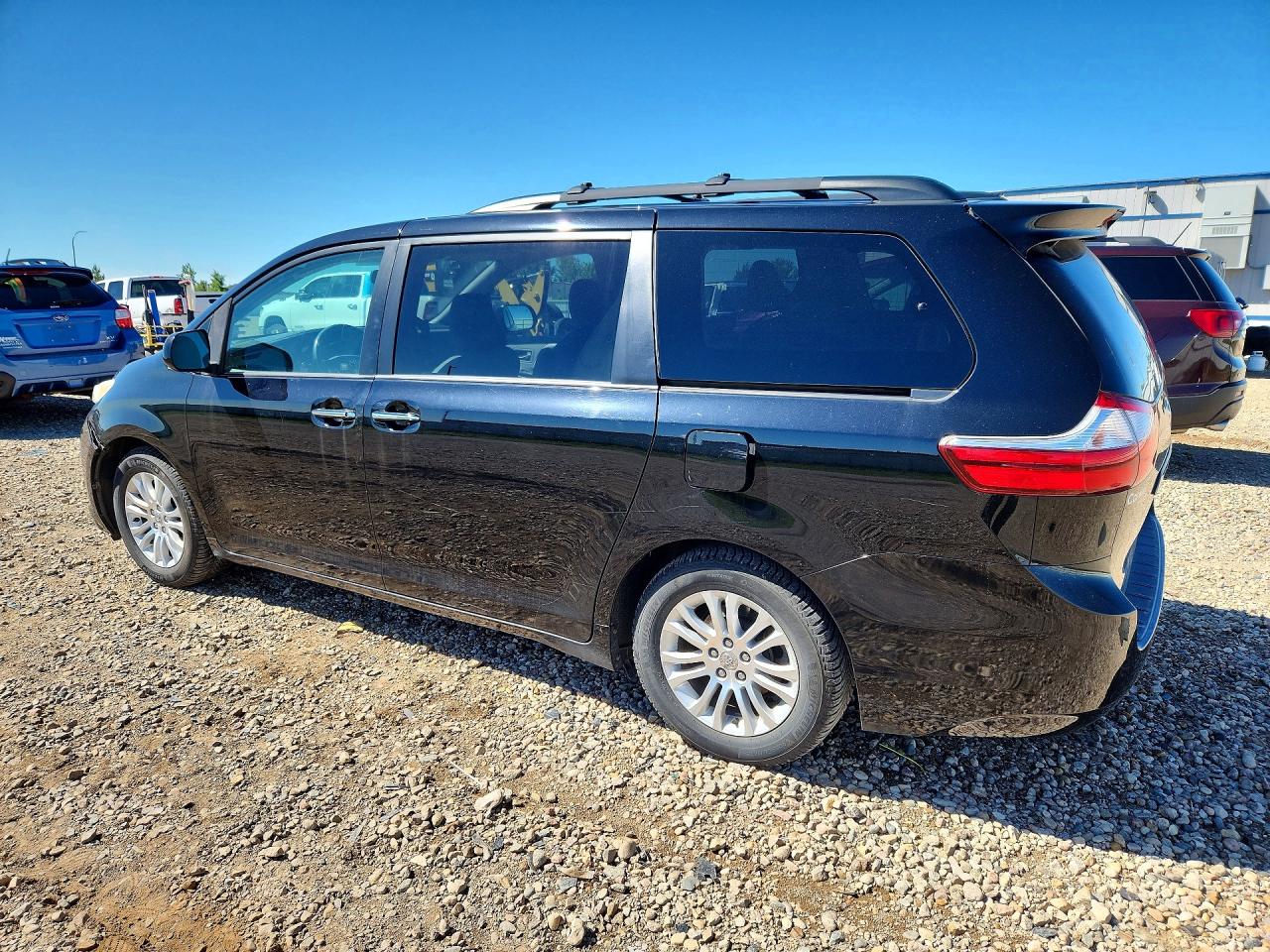 2015 TOYOTA SIENNA