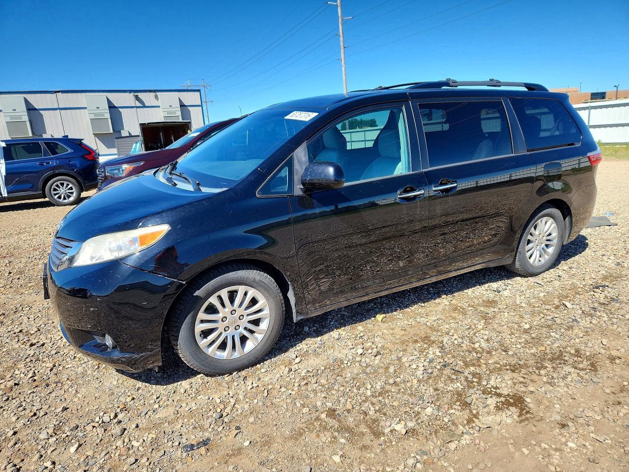 2015 TOYOTA SIENNA