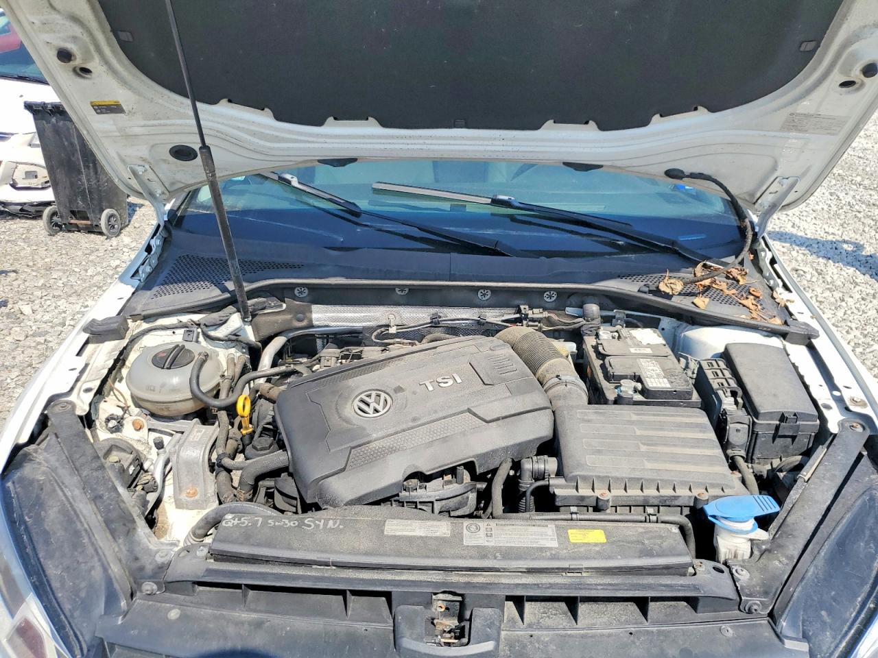 2015 VOLKSWAGEN GOLF
