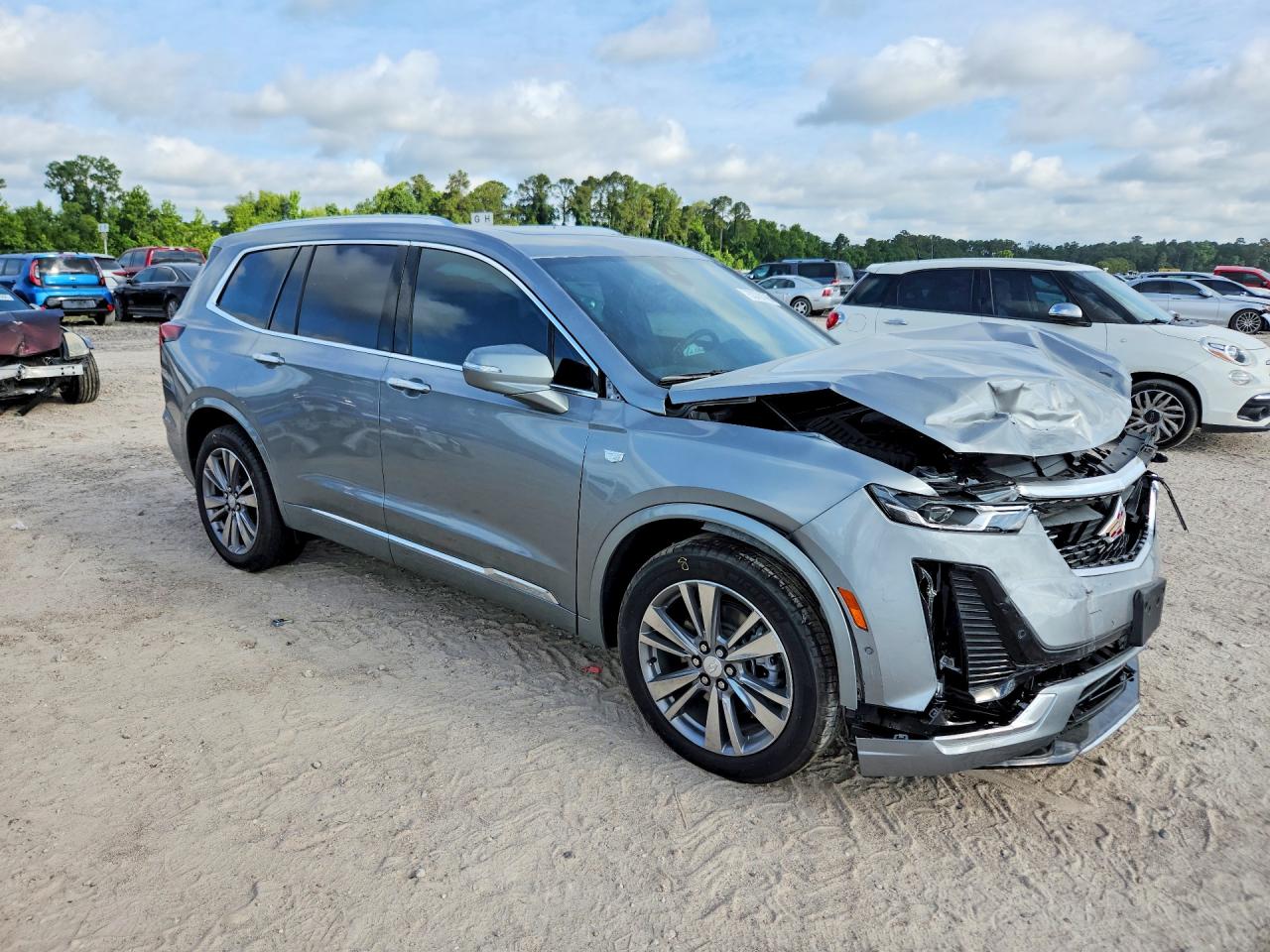 2025 CADILLAC XT6