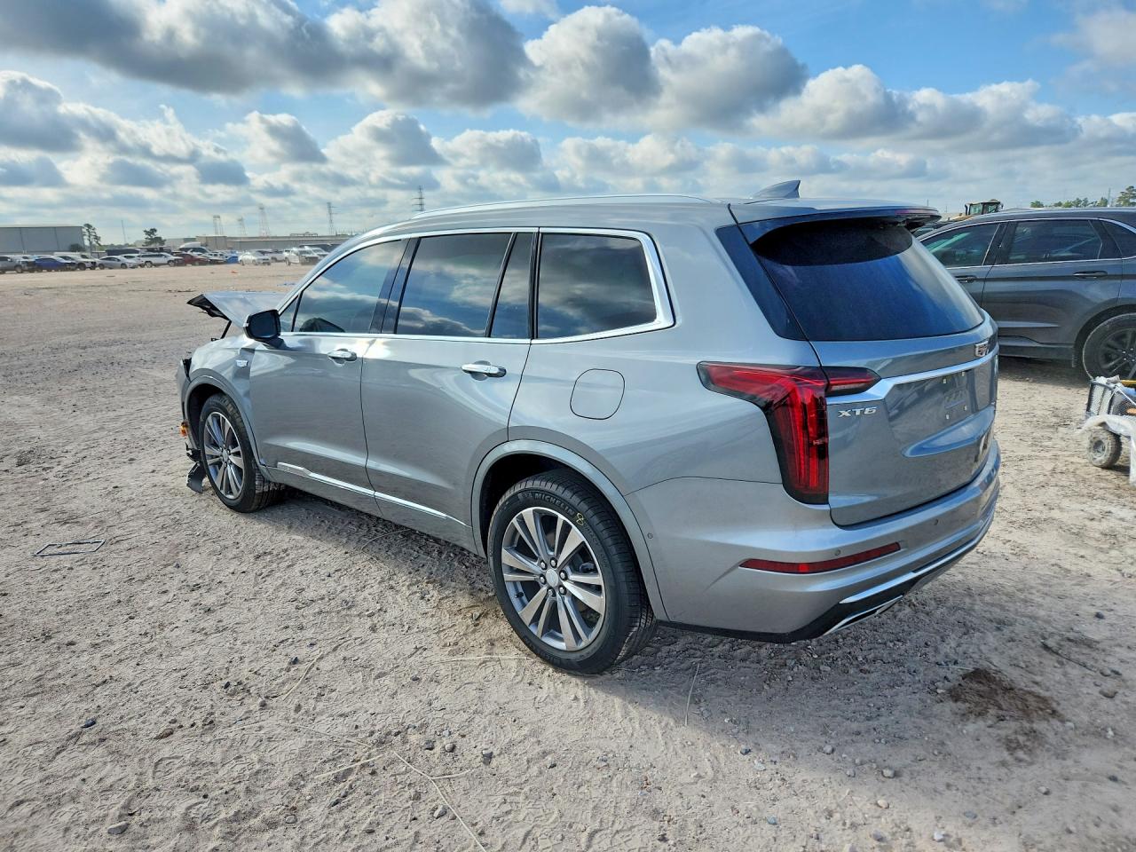 2025 CADILLAC XT6