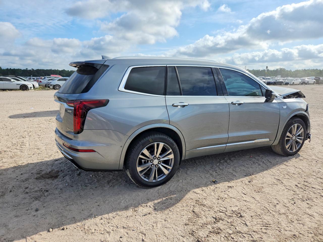 2025 CADILLAC XT6