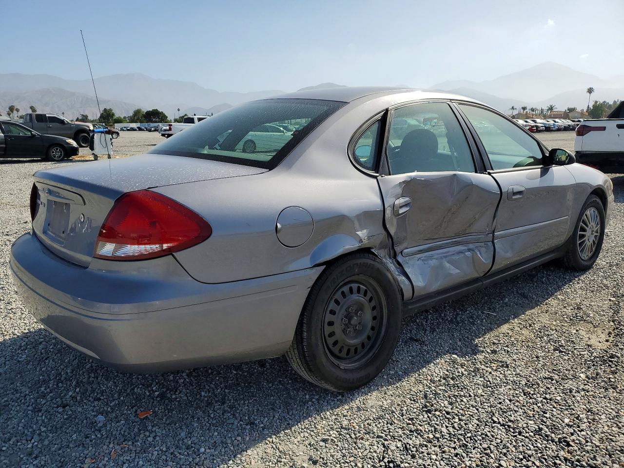 2006 FORD TAURUS