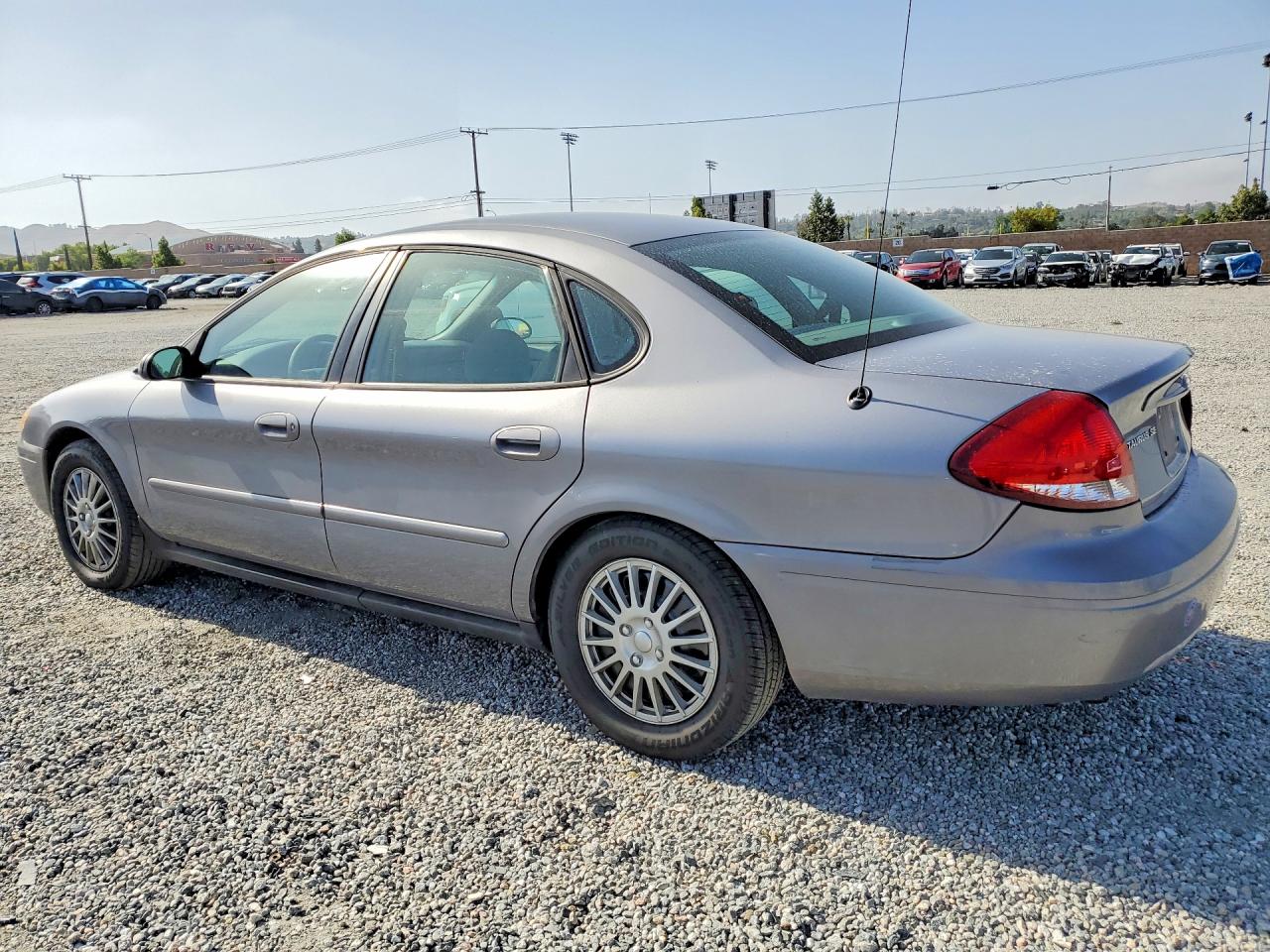 2006 FORD TAURUS