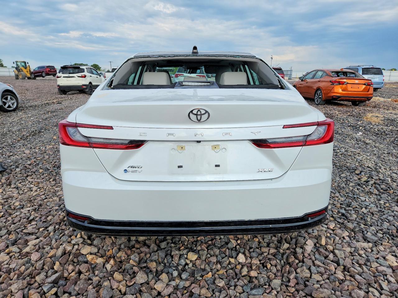 2025 TOYOTA CAMRY