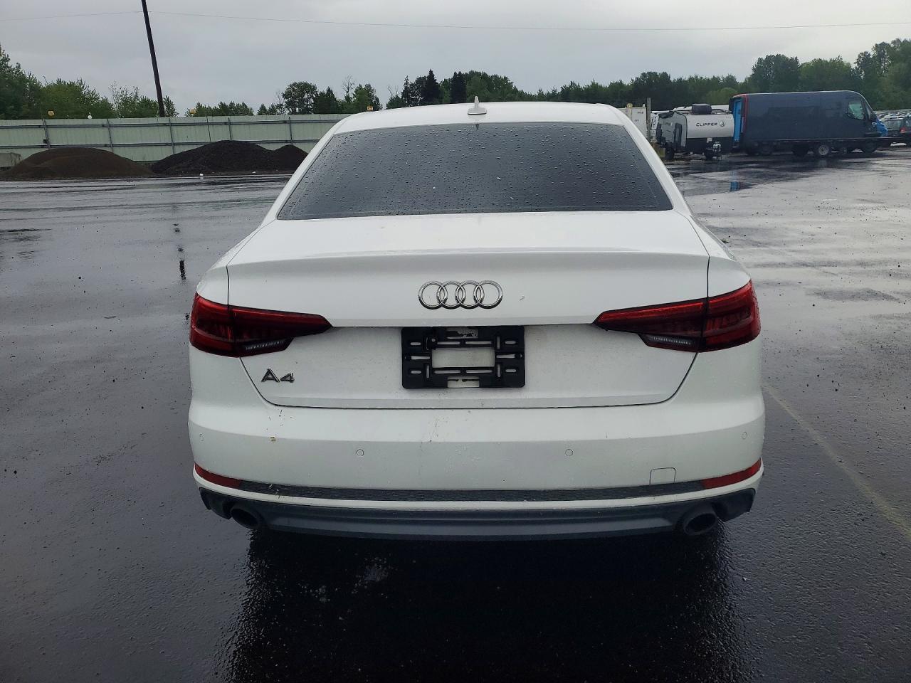 2017 AUDI A4