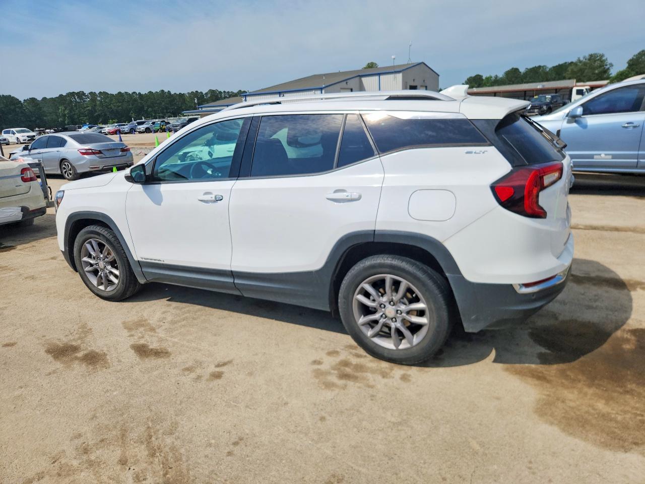 2022 GMC TERRAIN