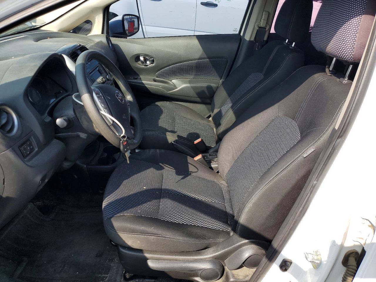 2015 NISSAN VERSA