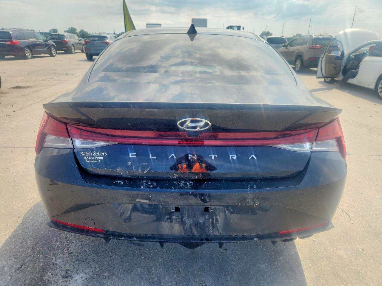 2023 HYUNDAI ELANTRA
