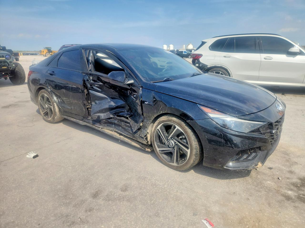 2023 HYUNDAI ELANTRA
