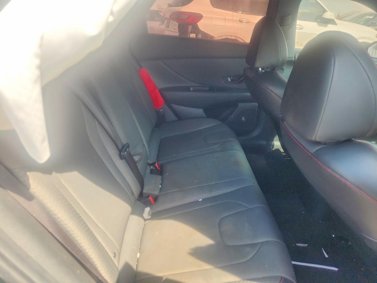 2023 HYUNDAI ELANTRA