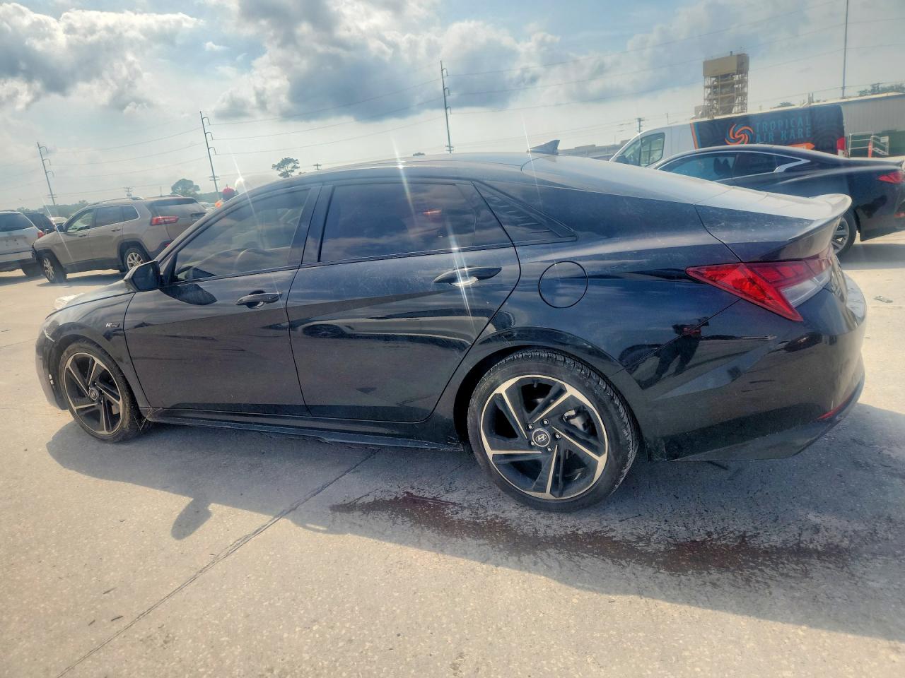 2023 HYUNDAI ELANTRA