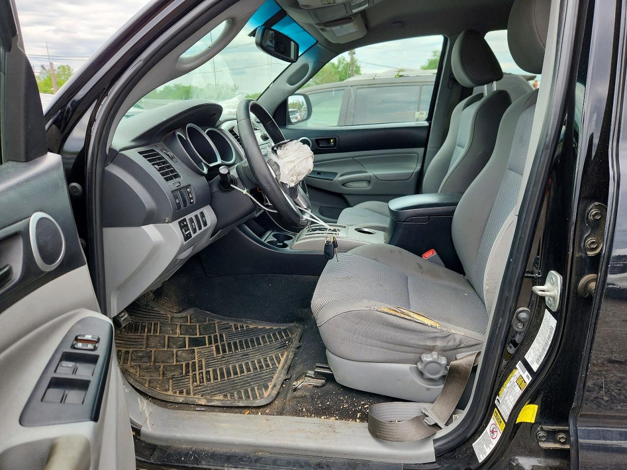 2012 TOYOTA TACOMA