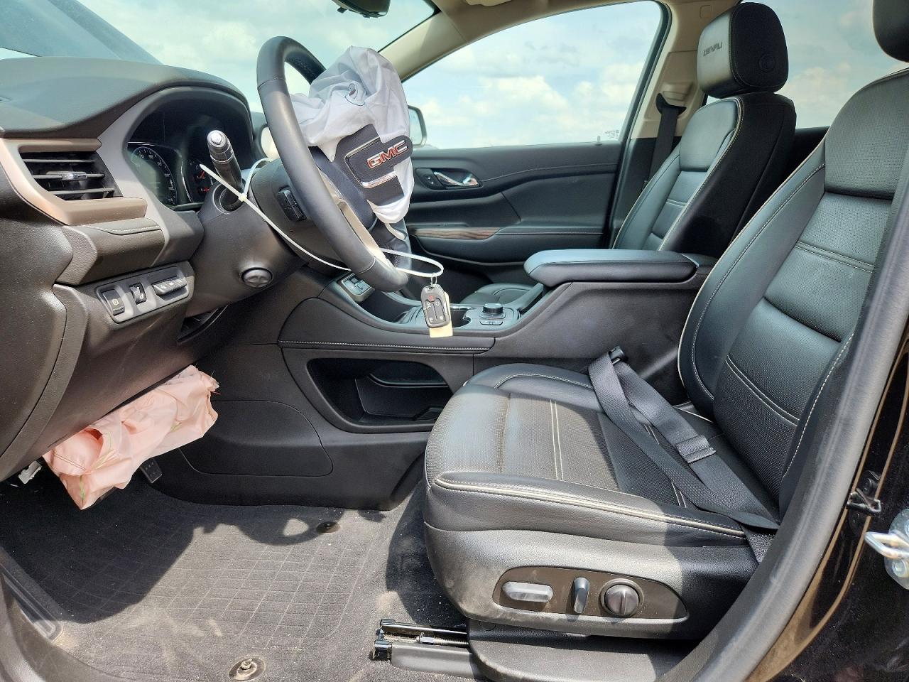 2023 GMC ACADIA DEN