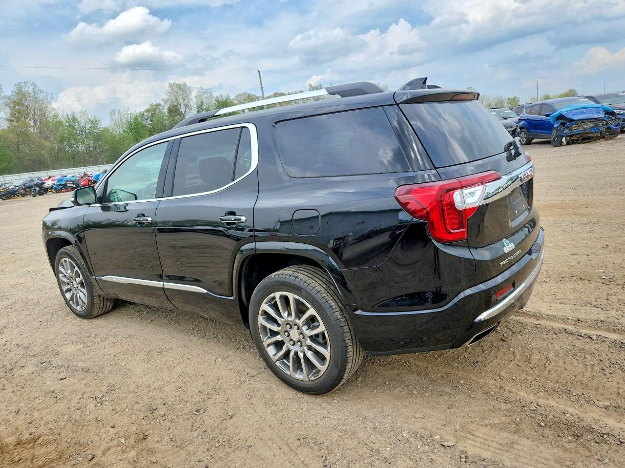 2023 GMC ACADIA DEN