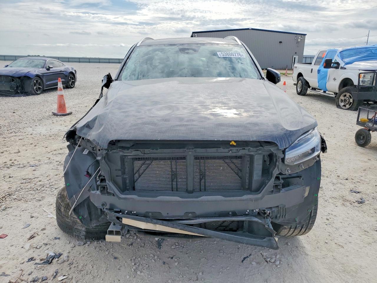 2024 VOLVO XC90