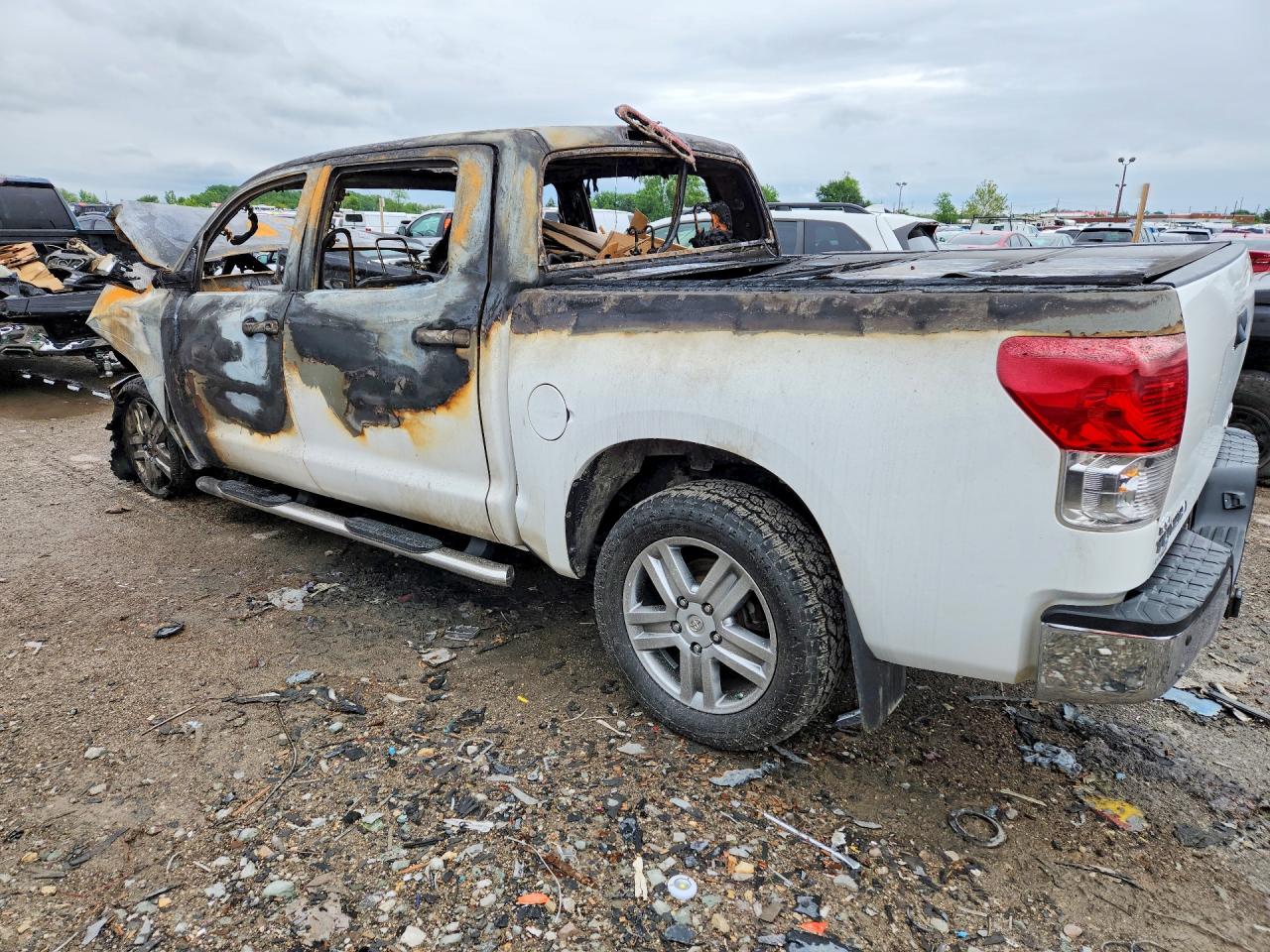 2012 TOYOTA TUNDRA
